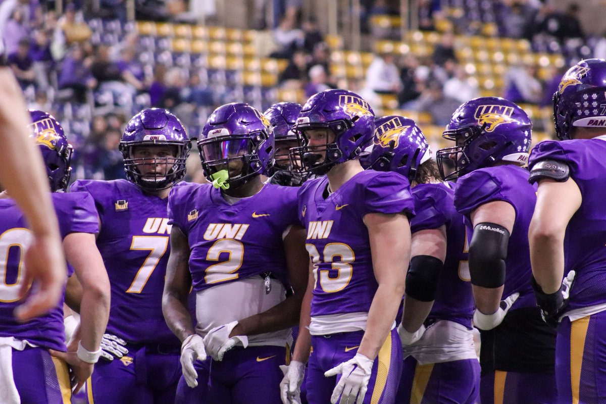 UNI Football tweet media