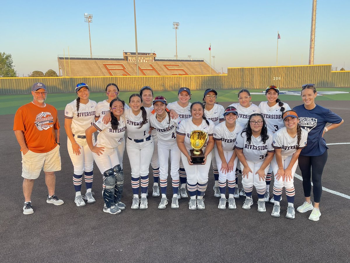 Add another one 🏆!!! Congratulations to our District Championship softball 🥎 team!!! Way to go ladies!!! Lock the Gates!!! #riverside4ever @rhs_softball23 @vlara_82 @MEstrada_RHS