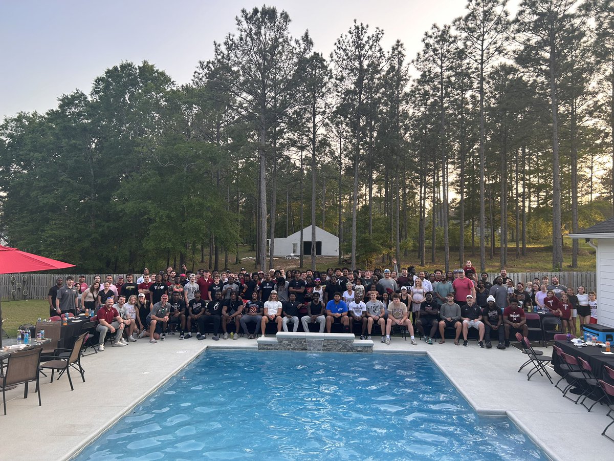 I’ve waited many years to get a picture of OUR TEAM AND FAMILY at OUR house! This is how it should be! This is TROY! This is FAMILY! #BattleReady⚔️