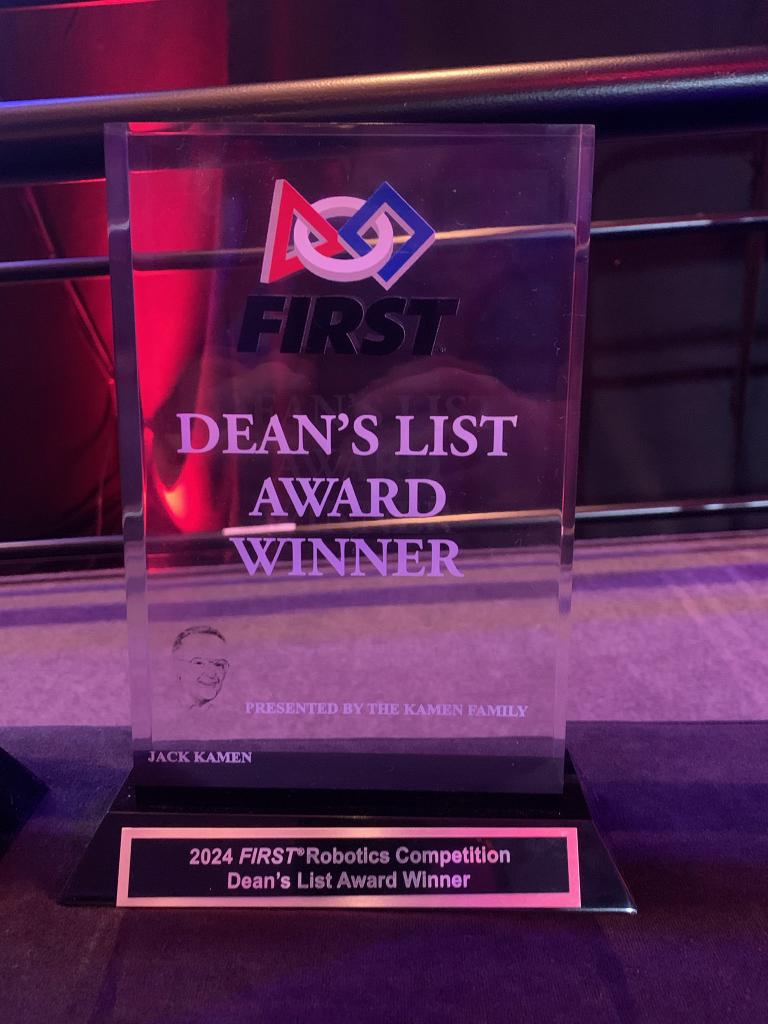 Have you heard? 🎉 BEAST has a World Champion @FIRSTweets Dean's List Award winner!!! 🏆 Congratulations, Noah Ren! 👏 We always knew you were one of the best! 👍😊🧡