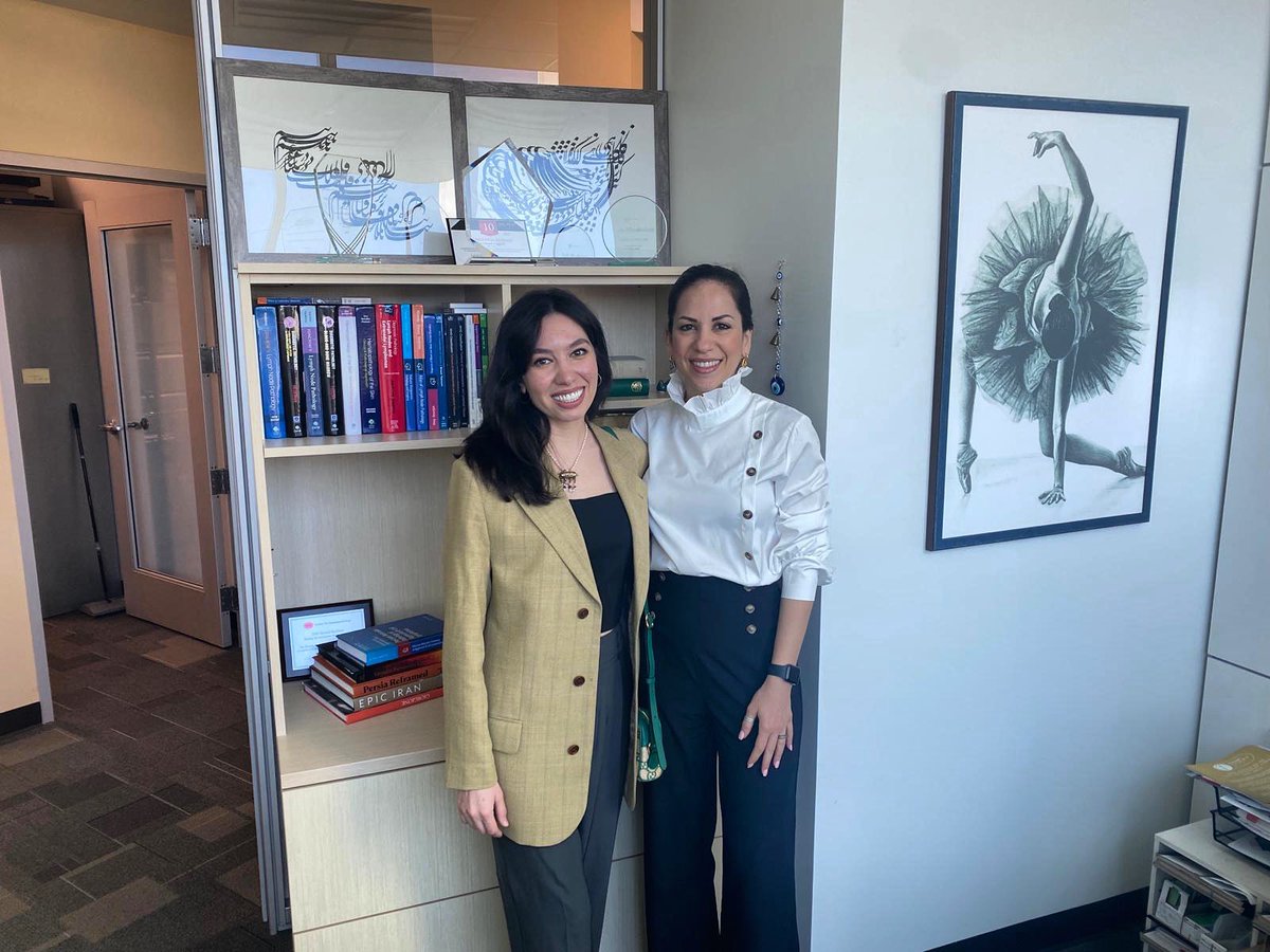 Gulrukh_G's tweet photo. Honored to meet Dr Sanam Loghavi. Beautiful soul and mind❤️ @sanamloghavi #mdanderson #utmbpathology #hematopathology #mdandersonpathology https://t.co/rOKNzjgFrX