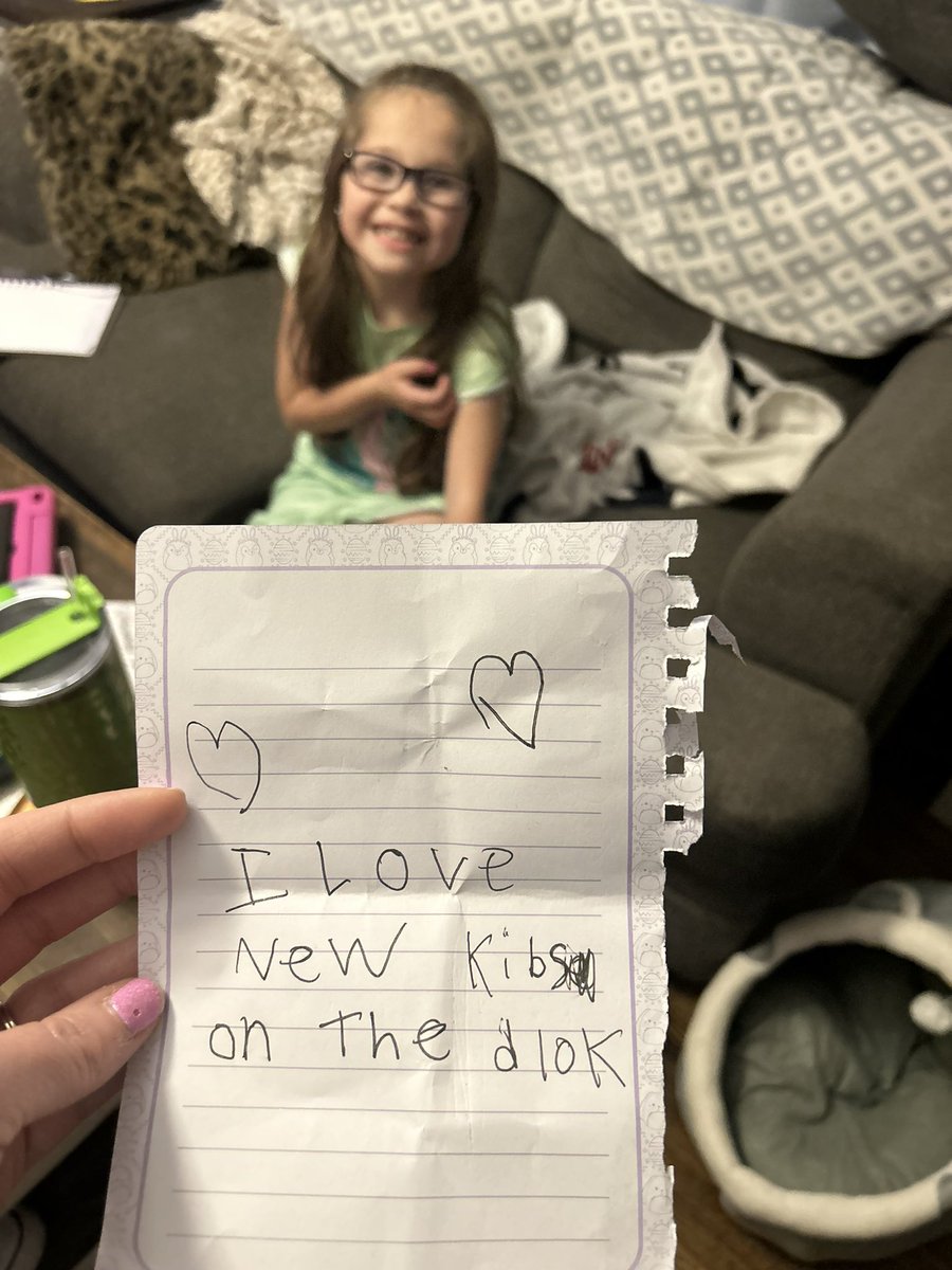 cjren81's tweet photo. I’ve converted my niece into a fan now! She just handed me this 😢 @joeymcintyre @DonnieWahlberg @dannywood @NKOTB https://t.co/89iX3wUAtg