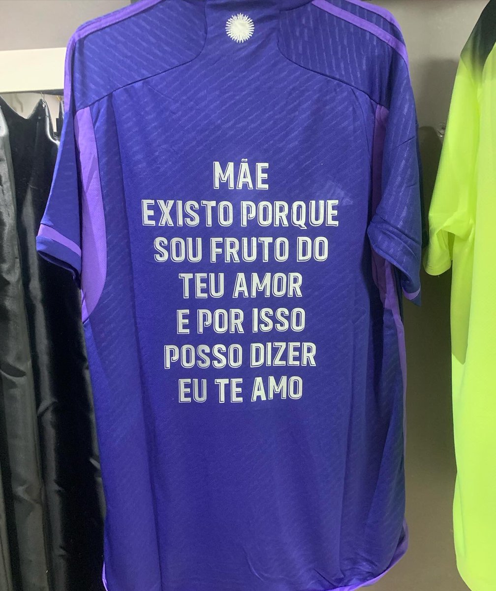 tutu_012's tweet photo. Divulgar um pouquinho do meu trampo aqui 🥰 https://t.co/ArierBAMD9