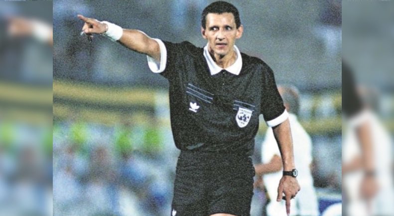 🗣️ “De León En un partido IASA-Peñarol hacen llamar al árbitro para que vea la jugada y hacerle cambiar el fallo dentro de la cancha y los audios del VAR salen editados”

🎙️Julio Matto en 𝗛𝗢𝗥𝗔 𝟮𝟱 por <a href="/Oriental770/">Radio Oriental 770</a>

📻 770 AM
💻 oriental.com.uy