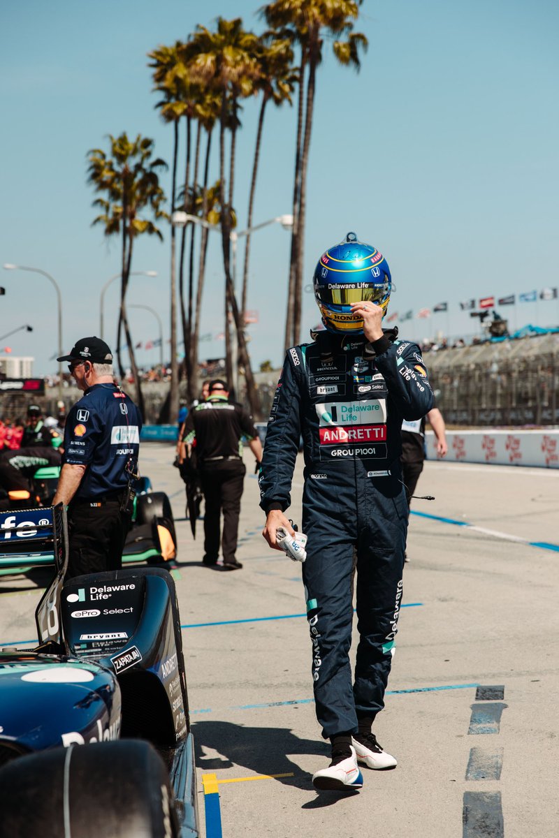 Good to be back under the 🌴 @GPLongBeach . Solid first practice today. Bring on qualifying tomorrow 💪🏻💯 #ME28 #INDYCAR @AndrettiIndy @HondaRacing_US