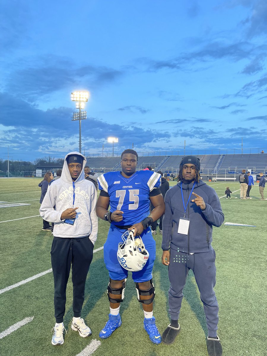 Justin Malloy (@justinmall72902) on Twitter photo Had a great day at <a href="/CCSUfootball/">CCSU FOOTBALL</a> prospect day and spring game. Really enjoyed the experience and atmosphere thank you for having me. <a href="/CoachLecht/">Adam Lechtenberg</a> <a href="/FBCoachCJ/">Charles Williams III</a> <a href="/CoachDomino_1/">Keith Domino</a> <a href="/coachrankin_/">Coach Rankin</a> <a href="/CoachInnes99/">Tommy Innes</a> <a href="/whoisMrA/">Mr. A / Coach Kareem Agoro</a> <a href="/elmontathletics/">Elmont Athletics</a> Had a great day at <a href="/CCSUfootball/">CCSU FOOTBALL</a> prospect day and spring game. Really enjoyed the experience and atmosphere thank you for having me. <a href="/CoachLecht/">Adam Lechtenberg</a> <a href="/FBCoachCJ/">Charles Williams III</a> <a href="/CoachDomino_1/">Keith Domino</a> <a href="/coachrankin_/">Coach Rankin</a> <a href="/CoachInnes99/">Tommy Innes</a> <a href="/whoisMrA/">Mr. A / Coach Kareem Agoro</a> <a href="/elmontathletics/">Elmont Athletics</a>