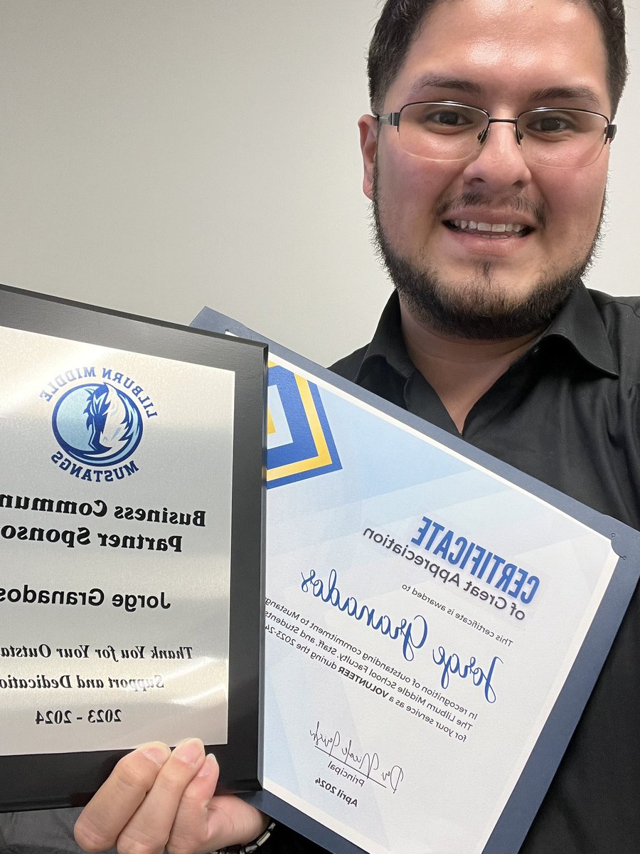JorgeforGA's tweet photo. 🏫 Honored to be recognized by Lilburn Middle School for my dedication to our school and community! 🎉 Received a certificate of appreciation for volunteer work with the Local School Council and a plaque as a business partner for donations. https://t.co/vtD77ZCXcX