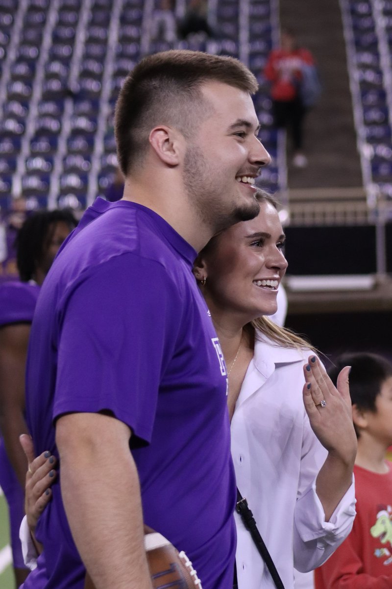 One more order of business tonight. Congratulations to tight end @BrennanSweeney1 on his engagement! 💍 #EverLoyal #1UNI