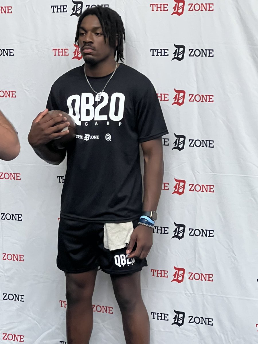 JQPittman3's tweet photo. Had a great time at the QB20 camp, thanks @_qbYOU and @TheD_Zone for the invite. Thanks to my receivers for coming as well to catch passes @jaeger11johnson @TyreseMccorvey . https://t.co/IA8C1nRzaQ