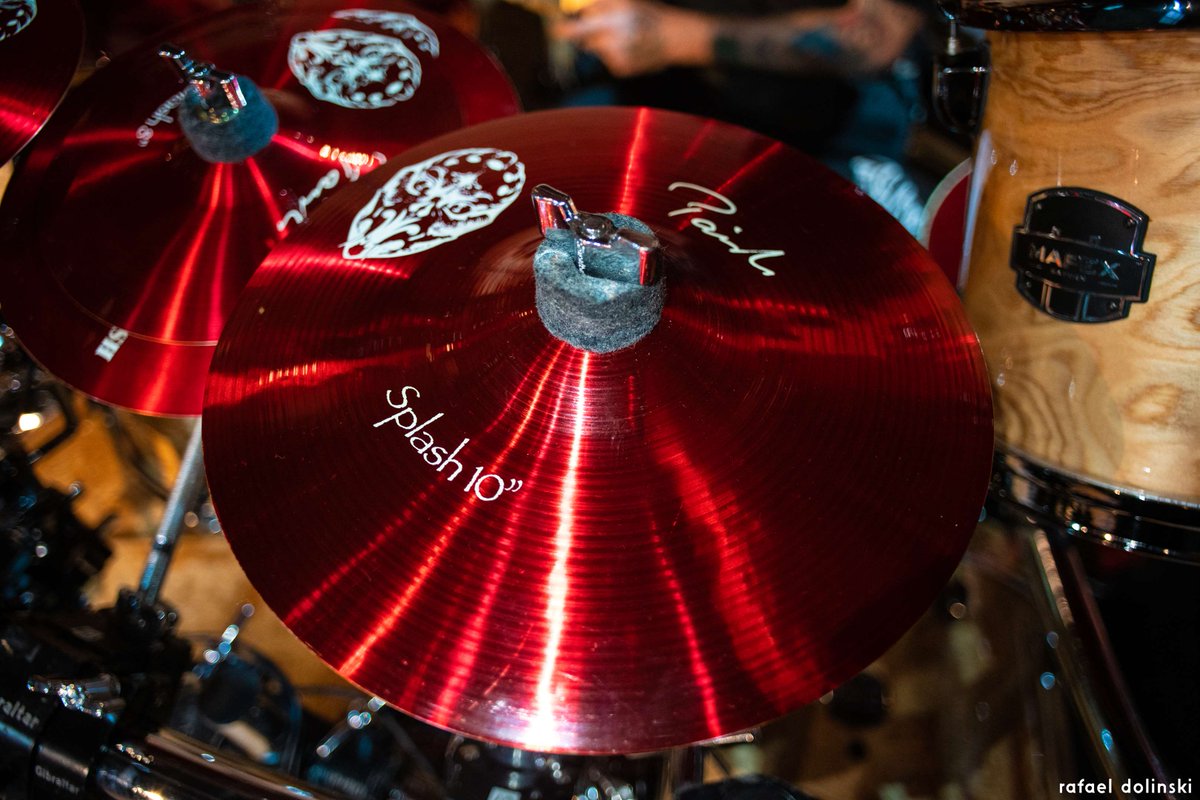 rafaeldolinski's tweet photo. Setup Paiste do Artista Aquiles Priester na Drum Show Tour com Kiko Freitas, em São Paulo #paiste #paistecymbals #aquilespriester https://t.co/iDmWZ4CF3Z