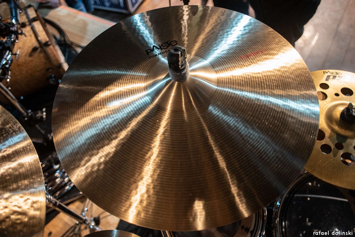 rafaeldolinski's tweet photo. Setup Paiste do Artista Kiko Freitas na Drum Show Tour com Aquiles Priester, em São Paulo https://t.co/jExLbgNyMs