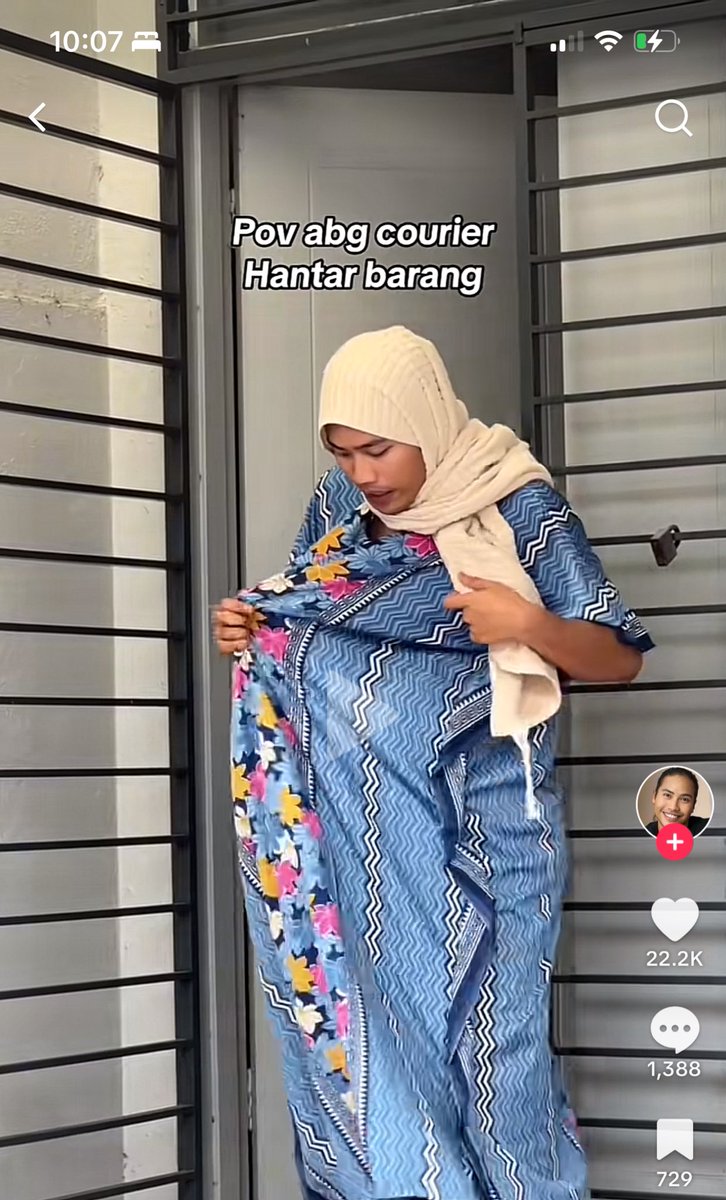 Aku berdekah part dia tarik baju tu, sumpah malu abg courier dah tahu sebab apa 😭