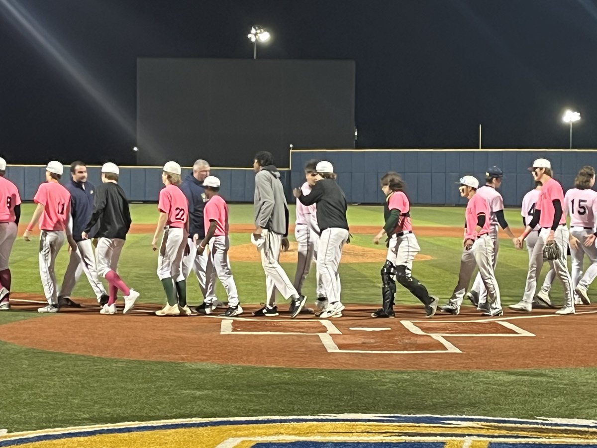 Final from Schoonover Stadium: @STVMBaseball 6 @TallmadgeHS_BB 5 Fighting Irish hang on to secure the win. @SportsKee1 @AkronEcho