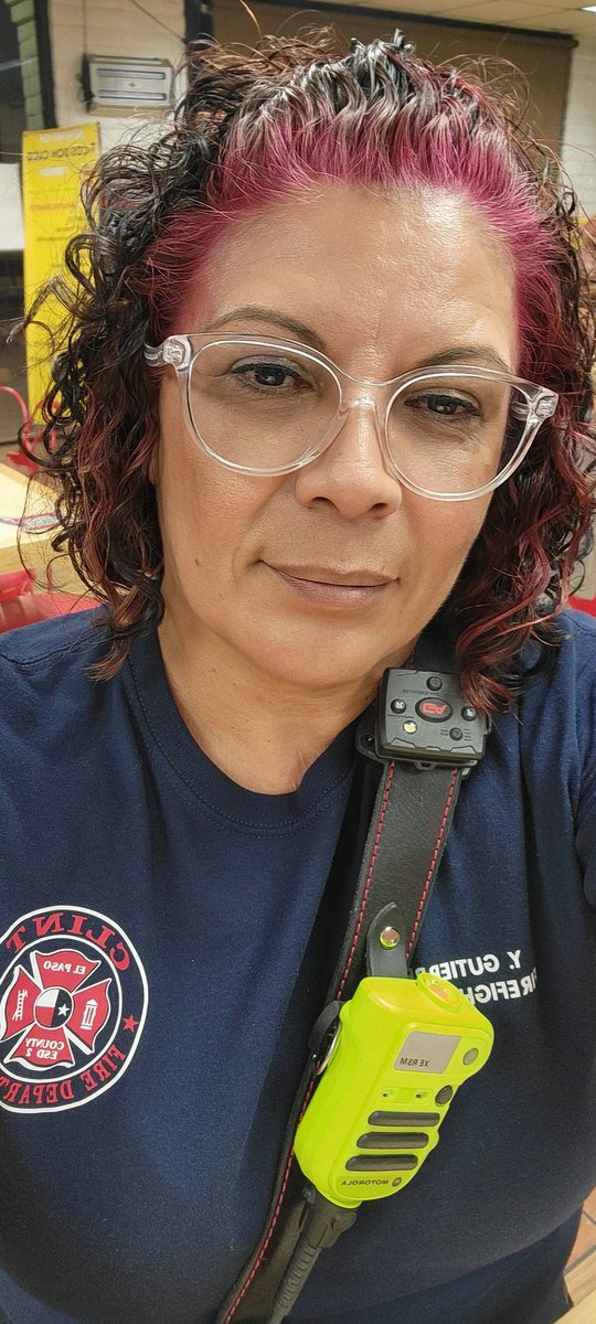 This is what I do on my days off...#lifeofafirstresponder #22yearsstrong #TeamSISD @DSShook_ES #volunteerfirefighter #emt