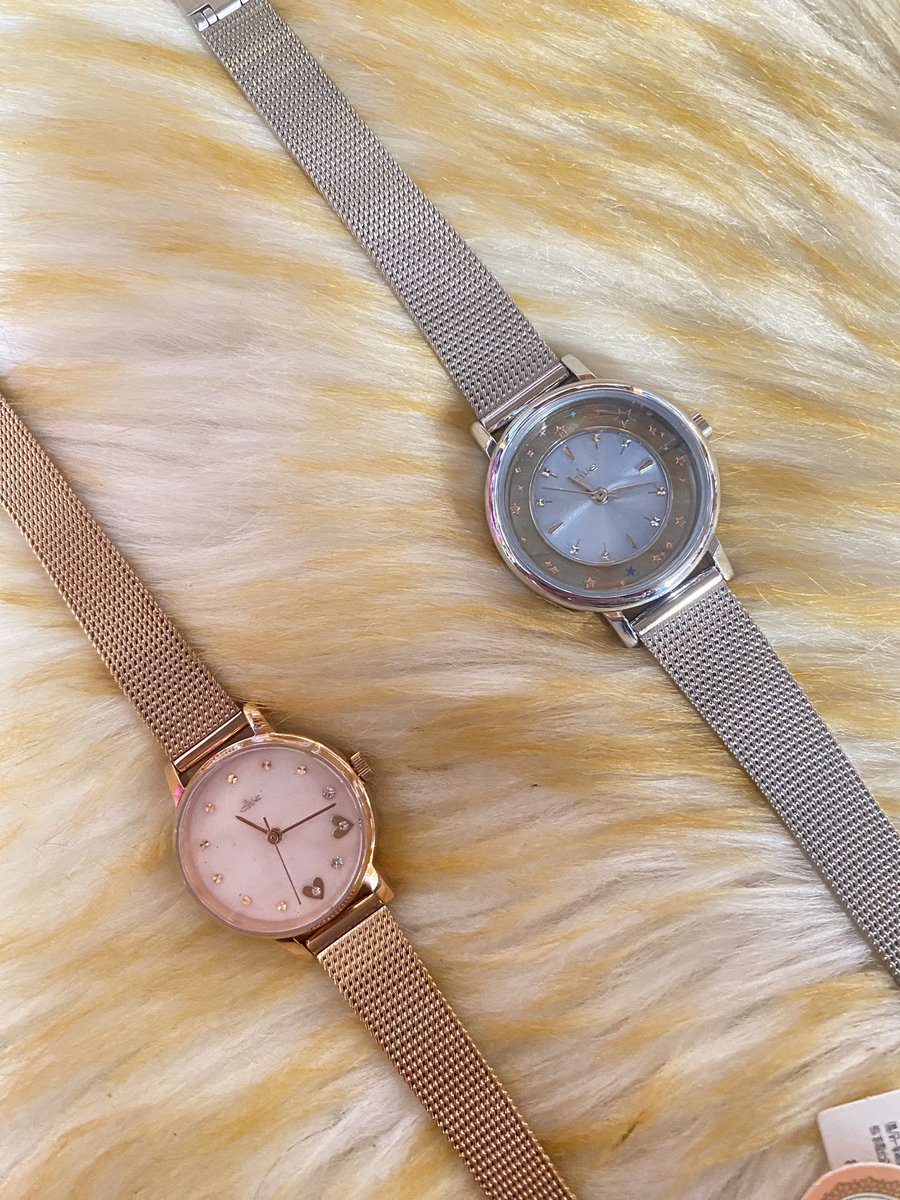 NnnnLady's tweet photo. พร้อมส่ง นาฬิกาข้อมือ clue 2 แบบ ค่ะ ลดราคา 83% ✨

มีอย่างละ 1 เรือน
⌚️ราคาเรือนละ 450 บาท 🎟️ส่งฟรี/ปกติเรือนละ 2,000+ 

🧢สนใจสั่งได้ทาง dm ค่ะ ***ไม่มีกล่องนะคะ
#clue #พรีออเดอร์ #พรีออเดอร์เกาหลี #นาฬิกา https://t.co/hmAf16cm3U