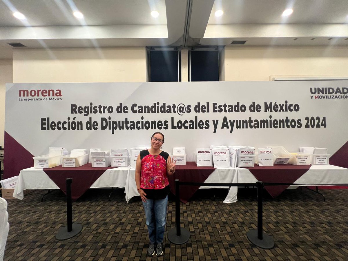 azucenacisneros's tweet photo. Oficialmente vamos por la transformación verdadera de #Ecatepec, el municipio más Obradorista del Estado de México, al segundo piso de la #4T no la para nada, ni nadie, vamos en #UnidadyMovilización 💪🏻❤️.

#AzucenaEsUnidad https://t.co/fZw6jdmZfG
