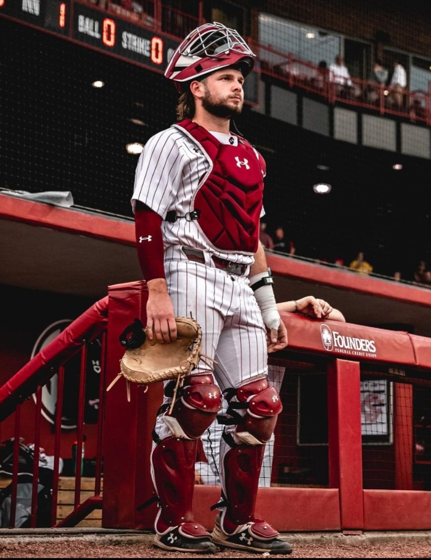 This one hurts, man. SC had every opportunity to win this game but didn't. The ump was horrific as well. Just gotta forget today and come in tomorrow with a fresh mindset. Eli gets the ball. Let's have a day!

SC- 1
Arkansas- 2

Player of the Game:
Cole Messina