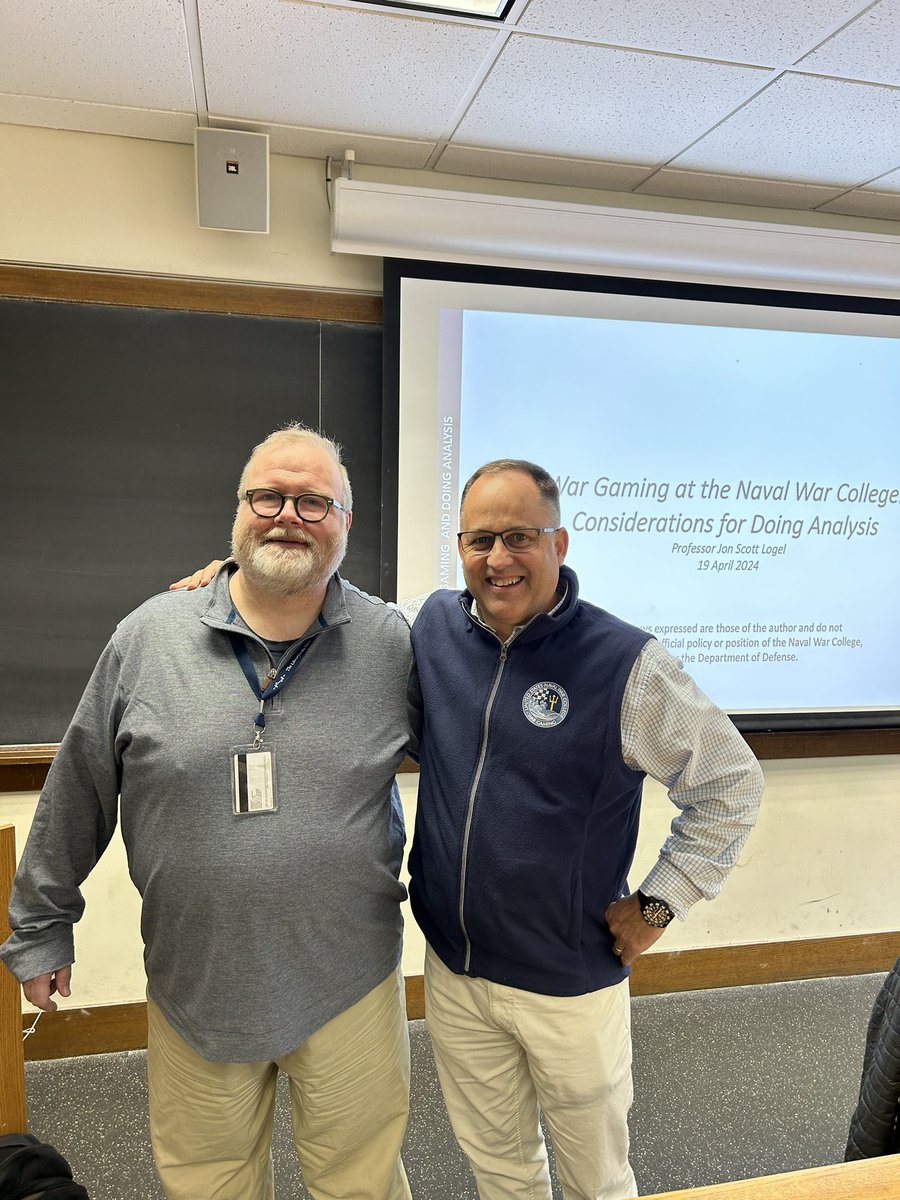 Spent the afternoon with the Yale Military History Society @yale_history talking #wargaming and analysis @NavalWarCollege, and reunited with my grad school friend Dr. Matt Rhodes @SyracuseU @MaxwellSU