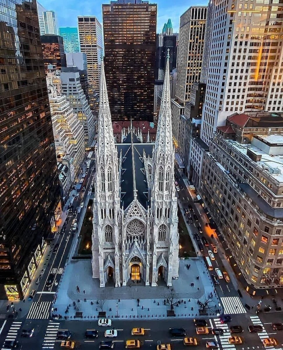 New York City, USA 🇺🇸 St. Patrick's Cathedral, an iconic landmark that was completed in 1878. A Neo-Gothic masterpiece with an intricate facade and towering spires, commands attention amidst the bustling streets of Midtown Manhattan. 📸boubah360