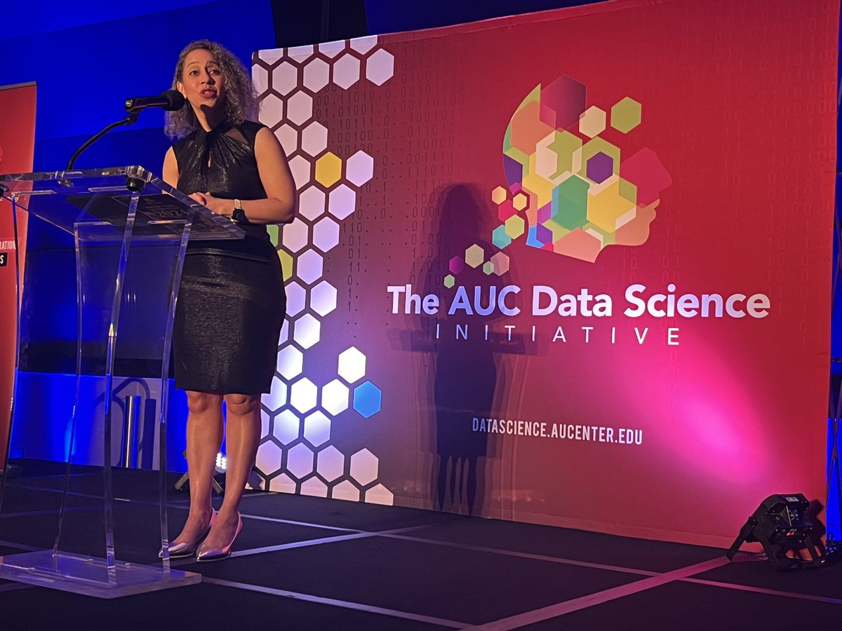 What an amazing night honoring our amazing #AUC students in #DataScience! I am immensely proud to serve the #HBCU community through #Data and am super thankful to my hardworking team. 💙 #DataIsDope