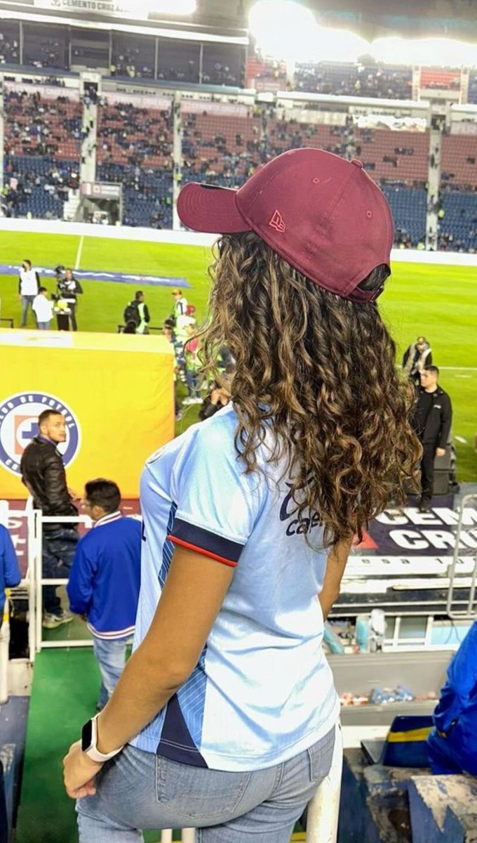 Chaflarrita's tweet photo. @FabanReyes @gerardofabian Vamos azules!!! 💙💙💙🩵🩵 https://t.co/llmaM7SIgO