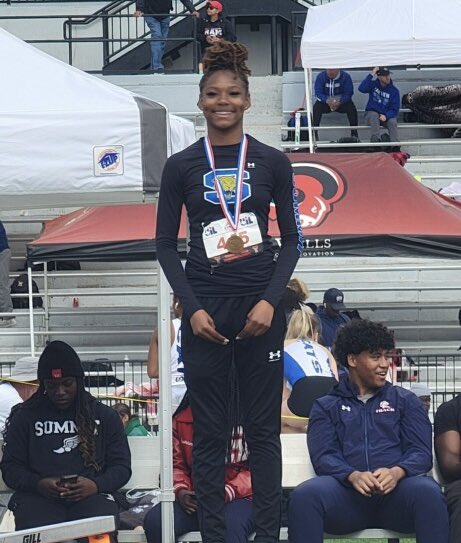 Kaidyn Johnson-Gilmore takes 🥉in the HJ and is the provisional qualifier for Region 1!