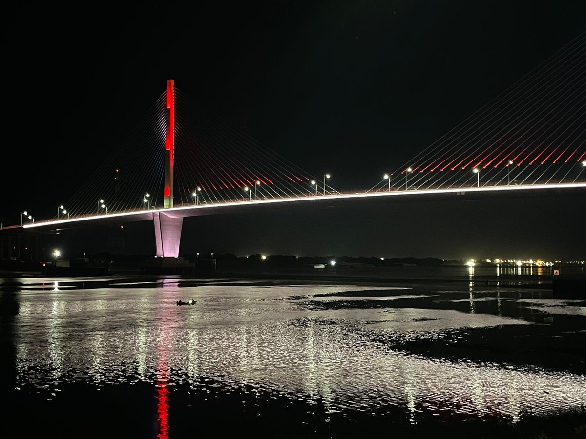 Linda noche desde la Costanera de Asuncion. 🇵🇾😍
Foto de Daniel Karabia