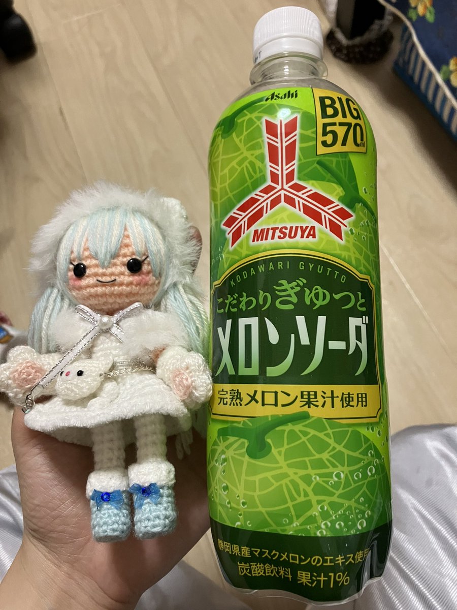 暑い😲
歯医者さんに来ております🦷

3ヶ月検診🪥

気分だけでも✨

 #ふわ村