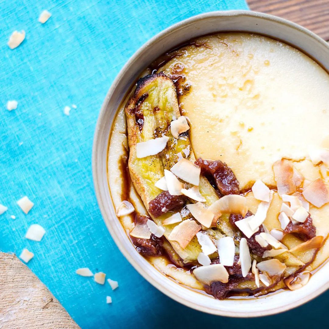 Looking for a delicious alternative to traditional porridge? Try our Marshalls Semolina! 🌾 This creamy semolina porridge topped with grilled banana &amp; crunchy coconut is a quick and easy breakfast option that's sure to satisfy. Grab the full recipe here: kidseatbyshanai.com/creamy-semolin…