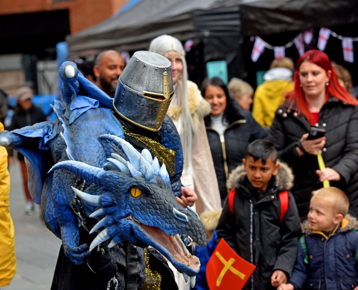 #Leicester's St George's Day Festival takes place today (Saturday)! Head for the area around the Guildhall/Leicester Cathedral and join in the fun from 12 noon until 5pm. And, if you're over 18, don't forget the Ale Trail! Full programme here: ow.ly/paO650RjfjZ