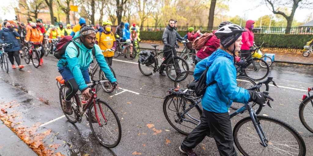 Today is the National Day of action for #SafeStreetsNow Safe Streets Now is a grassroots coalition of UK community groups, standing together to find peace, reclaim our space & achieve justice for the victims of road danger. Take part in an event today: ow.ly/A8iX50Rk1uE