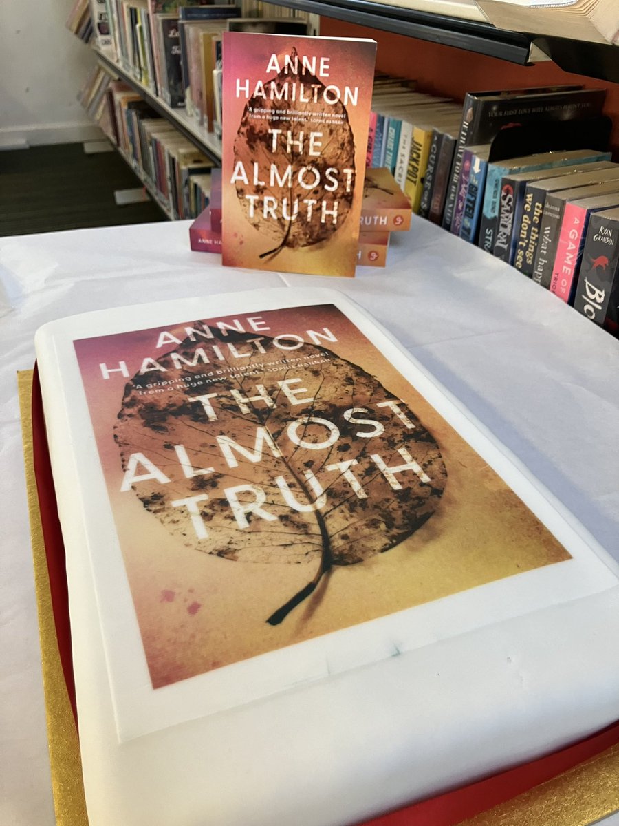 Perfect Friday night out celebrating the launch of The Almost Truth by @AnneHamilton7. @OlgaWojtas did a great job chairing, @EdinBookshop sold the books and I made a very crooked job of cutting the cake.  #amreading #womenwriters #booklaunch