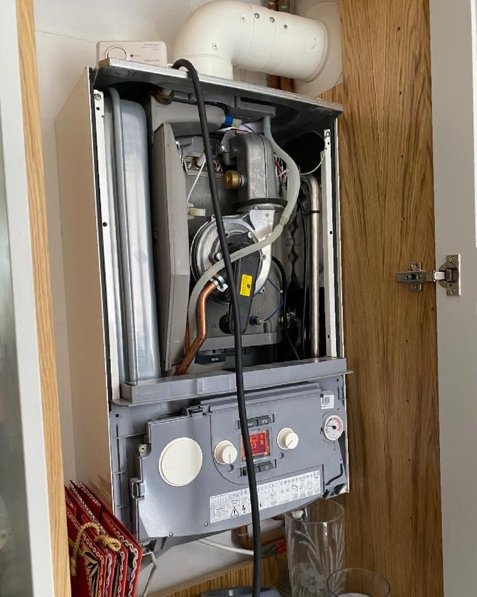 Have you scheduled your annual boiler service yet? 

Book it in on ☎️ 07879 693 605

#gasengineer #plumber #plumbing #heatingengineer #gassafe #gassaferegistered #caterham #warlingham #whyteleafe #purley #reigate #redhill #woldingham #oxted  #godstone #southcroydon #kenley