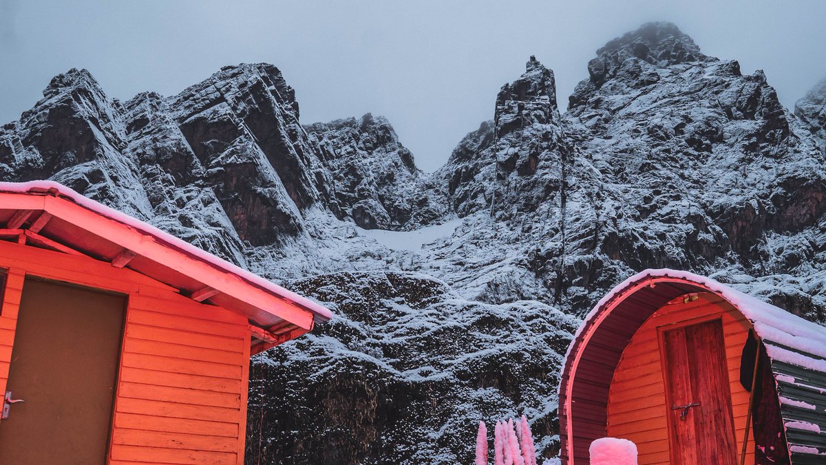 Nze_Zingo_Zal's tweet image. This is Uganda.

The weekend should get you in the wilderness of the pearl of Africa 🌍 😉😉.

Where are you ?

#ExploreUganda
#AreaCode256