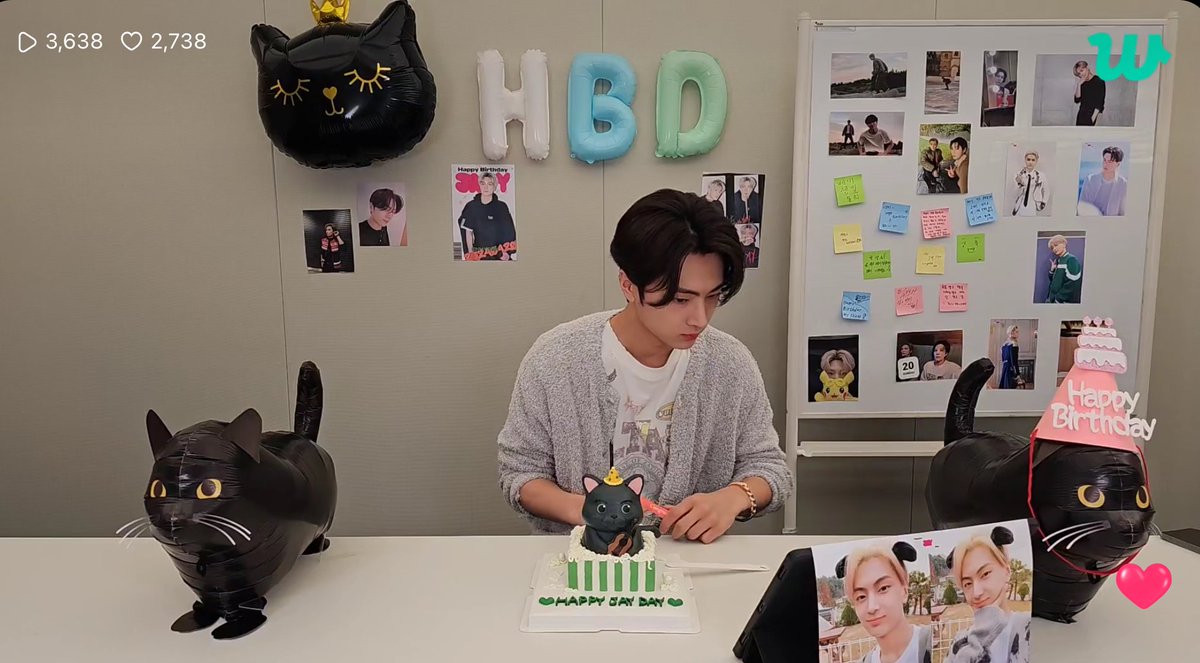 วันเกิดพี่เจย์พร๊อพเตมไปด้วยแมวดำ น่าร้ากก ㅠㅠ 🐈‍⬛♡