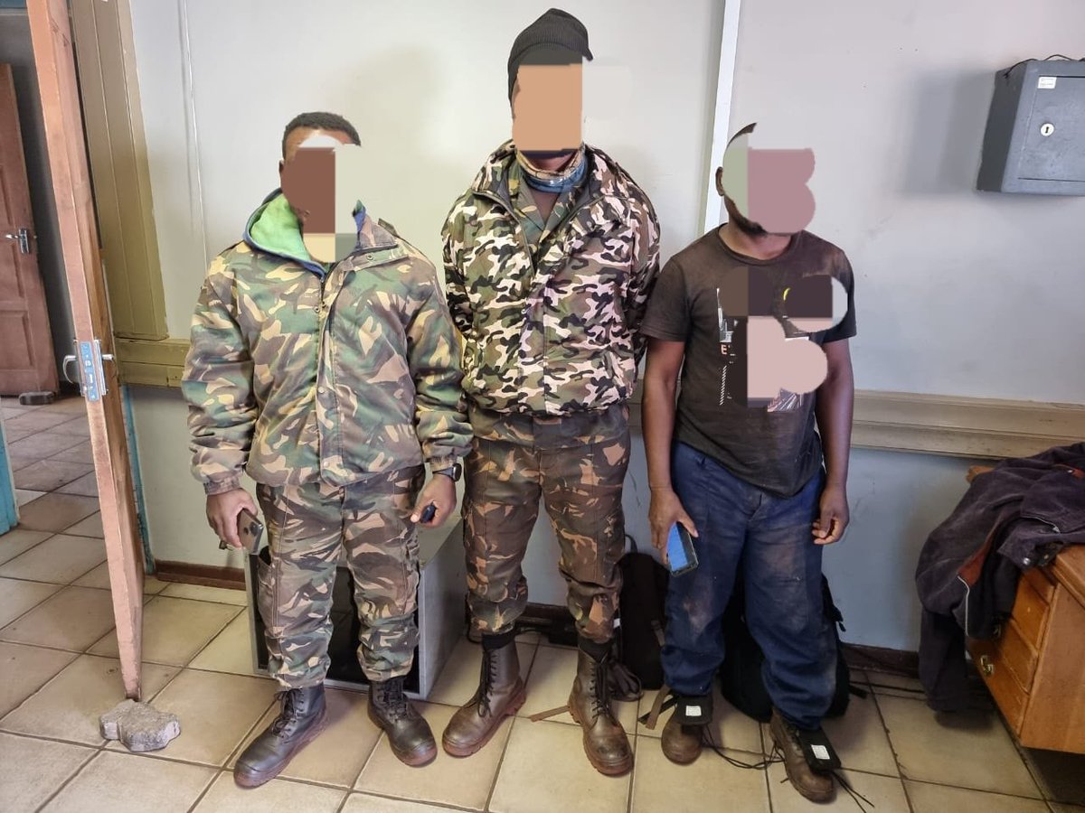 Nothern Cape Operation feedbak, 15-19 April 2024 ⛔️ Total arrest - 14 ⛔️ Criminal cases registered - 15 ⛔️ Business inspections - 44 ⛔️ Individual inspections - 17 ⛔️ Foreign nationals arrested - 10 ⛔️ Complaints finalised during the week - 04 #lawenforcement