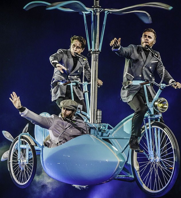 TakeThatFanBase's tweet photo. #Bicycle(-yester-)day @GaryBarlow #TTIII @HowardDonald
#throwback #lookatus #flashback #lookawaynow #staysafe #washyourhands #πΈ's #everyotherday #becareful
https://t.co/canAjFaPZr https://t.co/fwrBnMgwaS