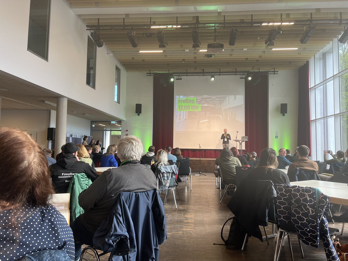 Die #edunautika24 <a href="/edunautika/">edunautika 🚢</a> beginnt, die Decke hält und der Kaffee ist aufgebrüht. Geht gleich los mit der Sessionplanung. <a href="/seni_bl/">Ines Bieler </a> <a href="/_jauch/">Steffen Jauch | jauch.bsky.social</a> <a href="/stswir/">Winterhuder Reformschule</a> #twlz