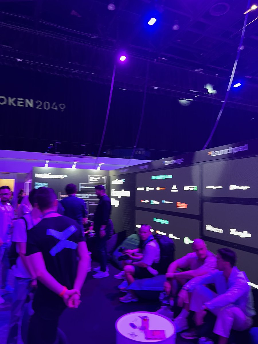 Gm MultiversX at token 2049 was great to see! Perhaps a sign of more marketing to come 🤔