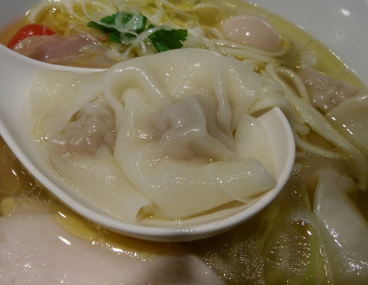 MorganD11675746's tweet photo. 『チャーシューワンタンそばしお』をいただきました🍜
すっきり上品な塩味で、スープは飲み干せるほど美味しゅうございました✨ご馳走様でした😋 https://t.co/4scLeA9Sg7