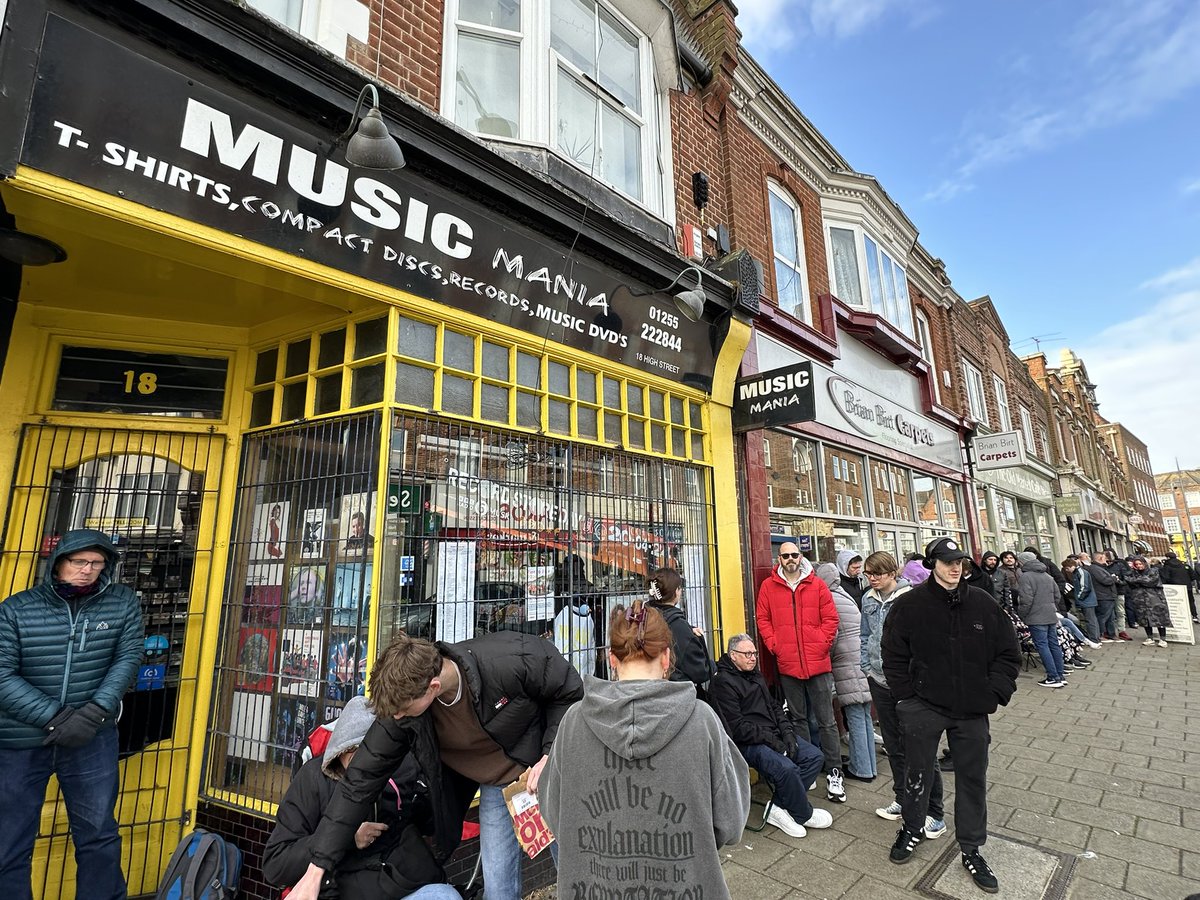 David Howlett tweet media