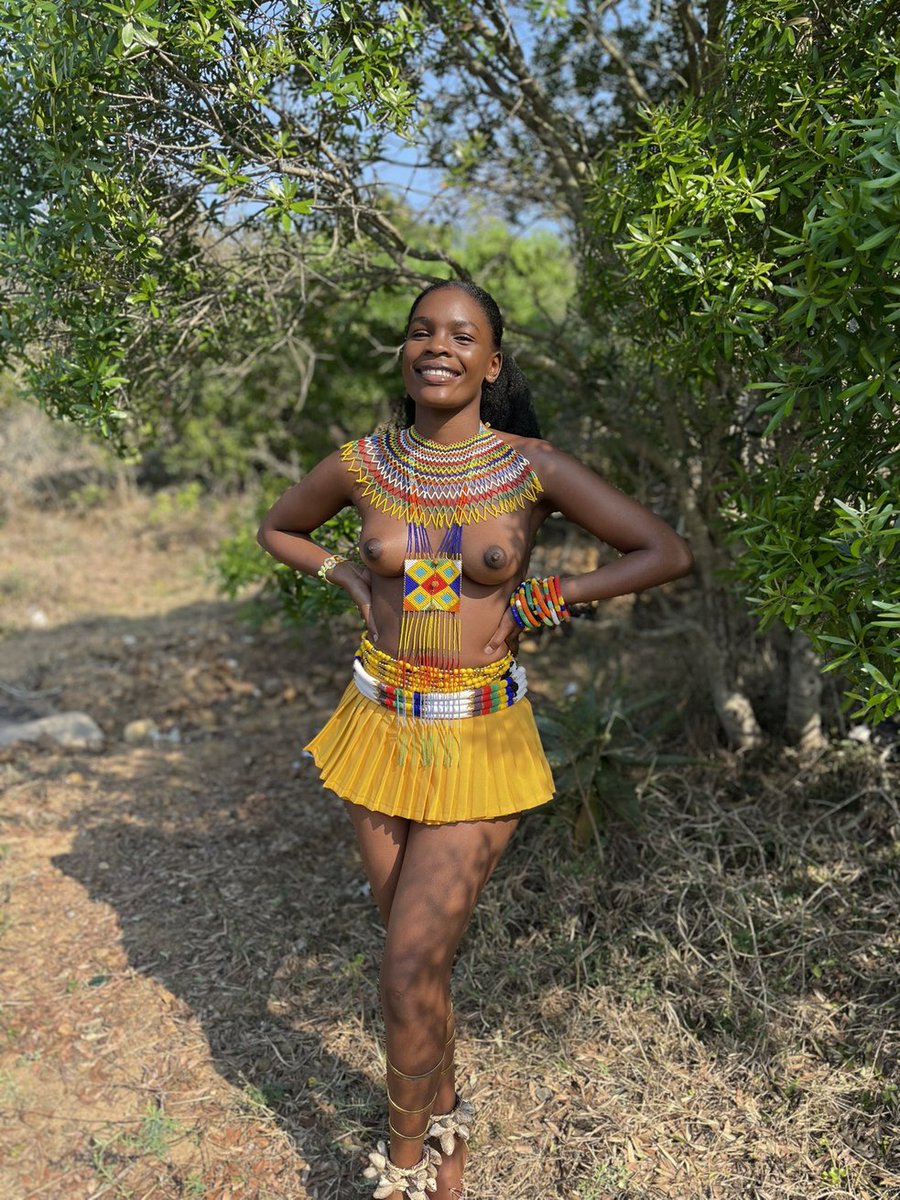 zoomafrika1's tweet photo. Reply or Quote any Pucture or Video of Beautiful African Girl 😍 https://t.co/q9ftBRt0yv