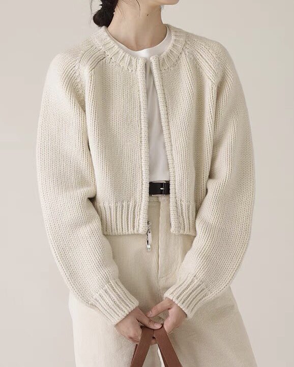 Baggy yet cute knitted cardigan ideas for your casual outerwear outfit  🫶🏻🫶🏻

A thread by #LilyShops ~