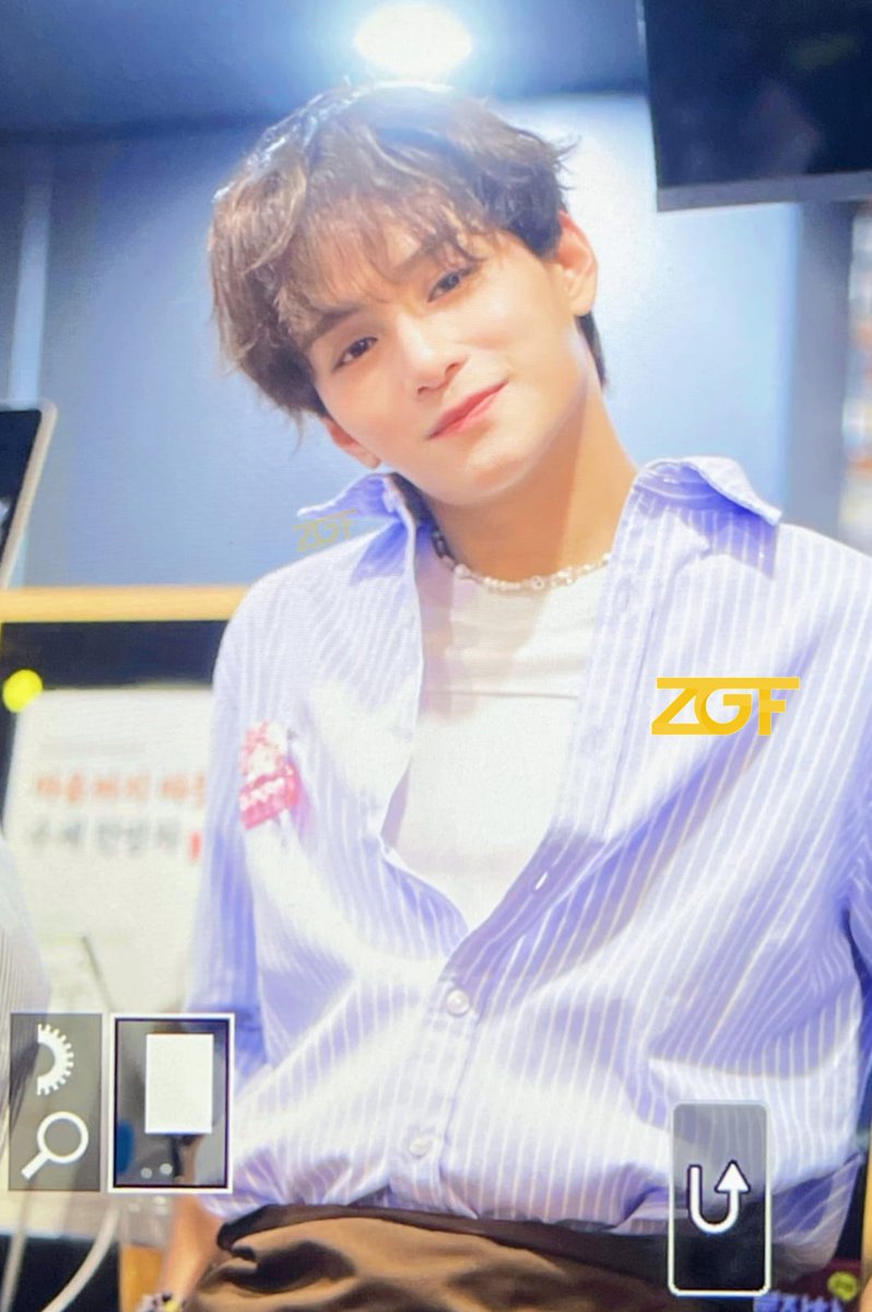 [240420] 📸 CAFE EVENT You look so handsome today 😊💛 #XODIAC #소디엑 #ZAYYAN #자얀