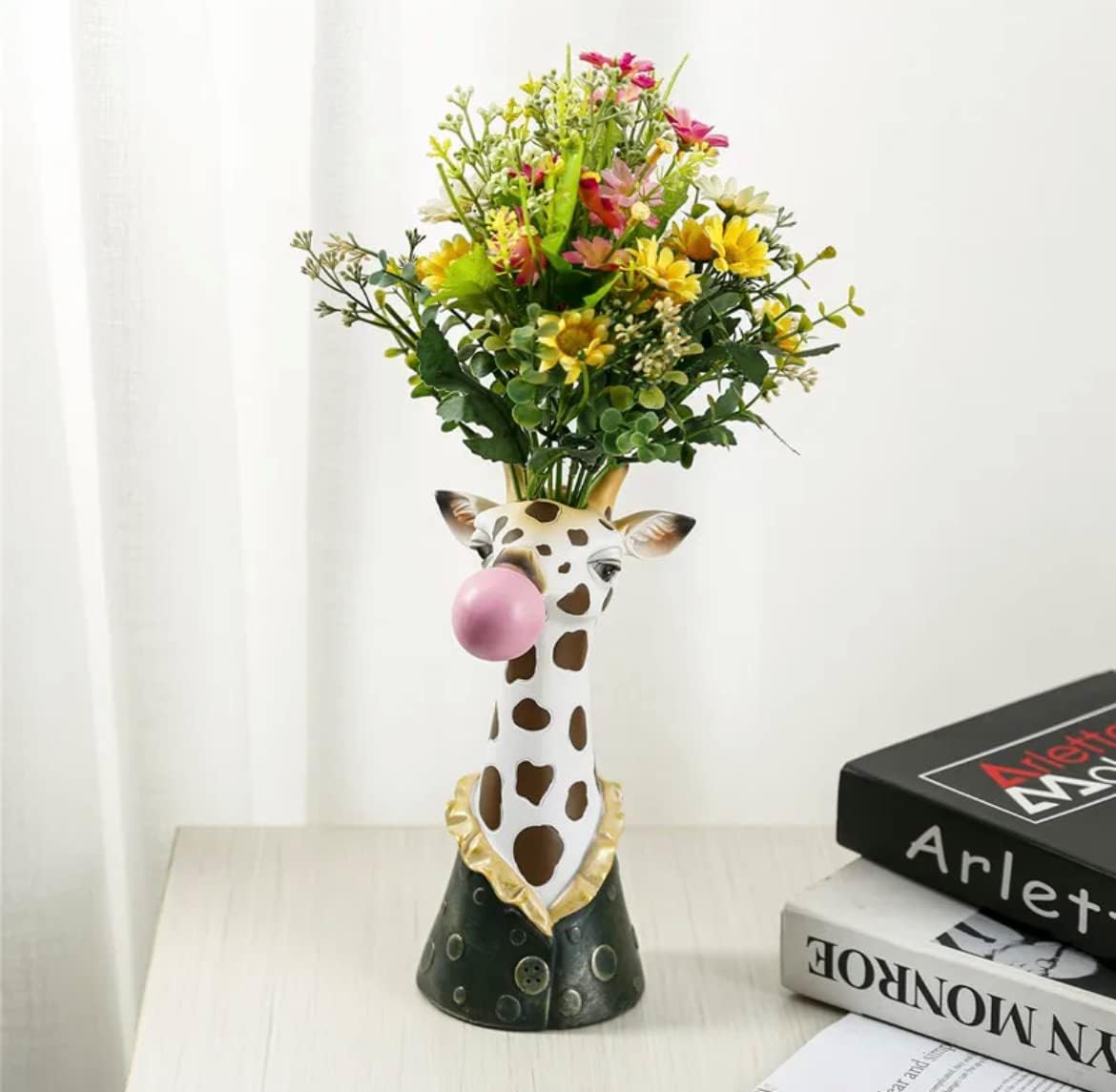 Let your flowers stand tall in this unique giraffe-shaped vase 🦒 🌷: amzn.to/3U34c2Z