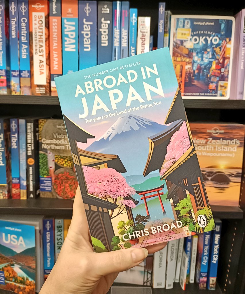 Funny memoir as well as an insightful travelogue, follow Chris Broad over his decade #AbroadInJapan & find out why it's our topselling non-fiction title @RiversideHemel this month #waterstones #weekendreads @TransworldBooks waterstones.com/book/abroad-in…