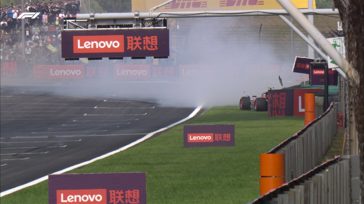 Carlos Sainz contra las protecciones. Fuente: Twitter Fórmula 1
