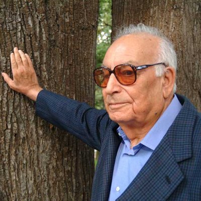 Anadolu’da kurtlar bir belalıdır demiş ve devam etmiş  büyük usta Yaşar Kemal…
Bir kurt, koyun veya keçi sürüsüne dalar…
Sadece bir tanesini alır götürür ancak bütün sürüyü parçalar…
Kurt dalmış sürüden artık hayır yoktur...
Koyundan, keçiden başka geçimi olmayan Anadolu