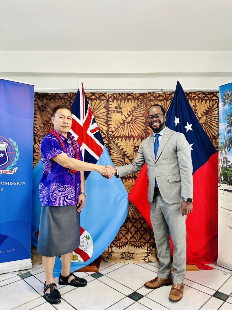 Delighted to connect with the Samoan High Commissioner to Fiji, H.E. Feturi Elisaia, a seasoned diplomat who was 🇼🇸 Permanent Representative to the UN. Engaging conversation on UN’s partnership with @samoagovt and the upcoming #SIDS4 conference.