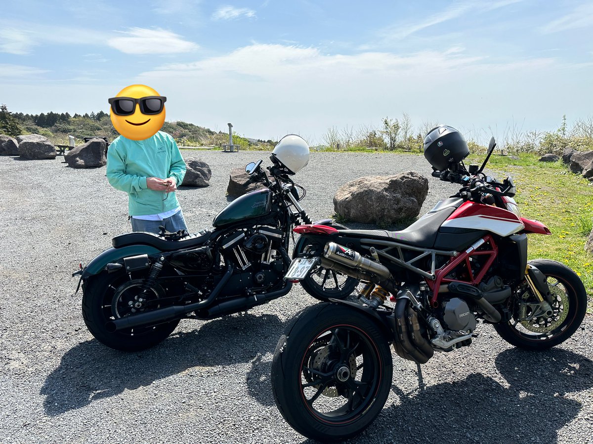 お久しぶりです。東名の上りで黒のハイモタとすれ違ったのでハッピーでした🫡